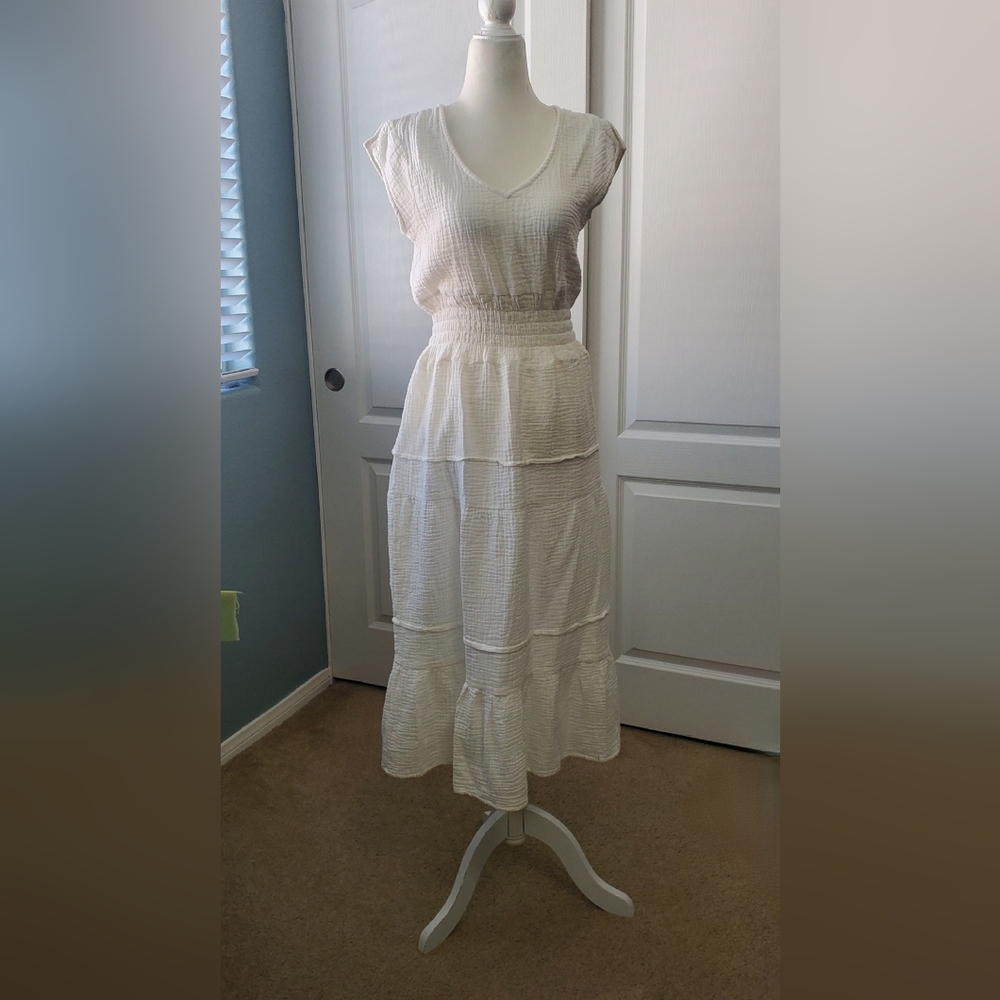 Maxi Dress in cream color